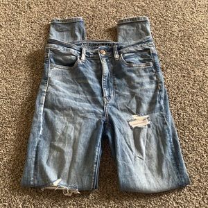 Women’s American Eagle high-rise ripped jeans